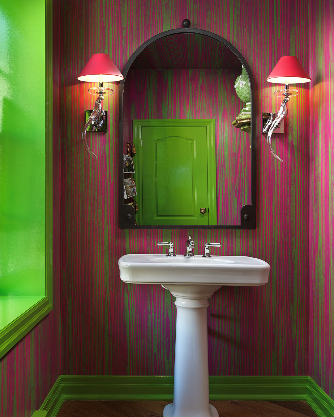 Toronto, Canada • Showroom